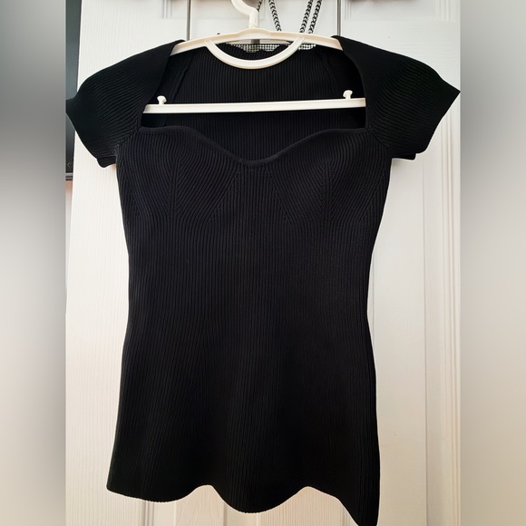 Instasculpt Ribbed Knit Heart Top - Picture 4 of 6